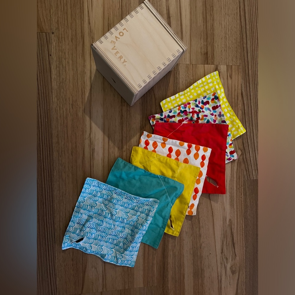 Lovevery Tissue Box